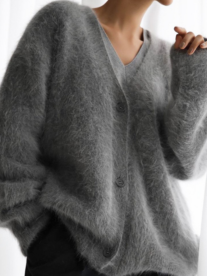 Aubrey | Cozy V-Neck Sweater